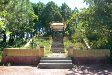 The memorial stele of Mrs. Hoang Thi Loan is located in Ban Mount