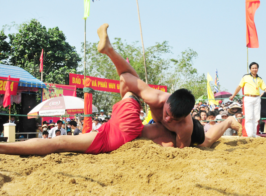 Sinh village's wrestling festival