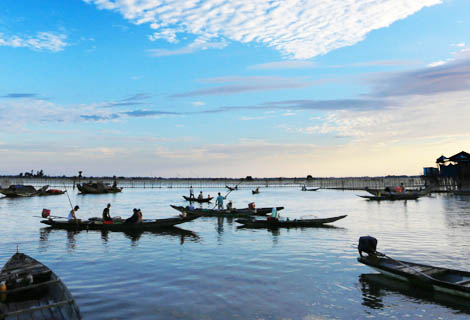 Les habitants pratiquent une agriculture et une exploitation durables dans la zone lagunaire Tam Giang - Cầu Hai