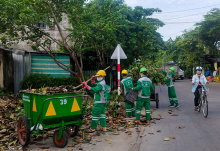 Công ty CP Môi trường và Công trình Đô thị Huế ra quân ngày "Chủ Nhật Xanh" 