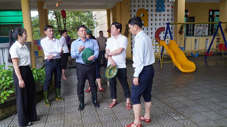 Phó Chủ tịch Thường trực UBND tỉnh Nguyễn Thanh Bình thăm, kiểm tra tại Trường Mầm non Quảng Phước