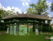 Thanh Toan tile-roofed bridge