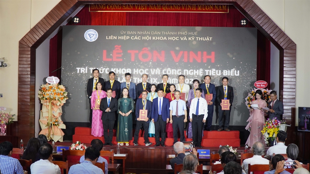 Tôn vinh 15 trí thức Khoa học và Công nghệ tiêu biểu lần thứ IX năm 2025