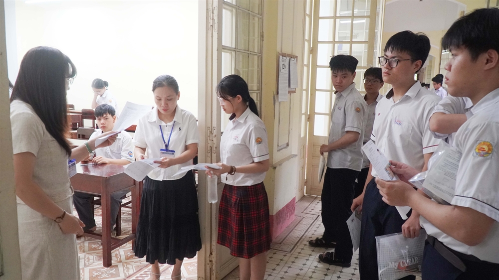 Th&agrave;nh phố Huế tiếp tục nằm trong tốp 10 cả nước về kết quả thi tốt nghiệp THPT năm 2026
