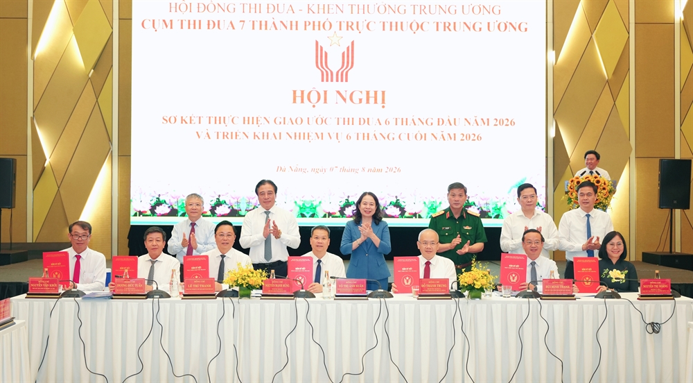Th&agrave;nh phố Huế k&yacute; kết giao ước thi đua Cụm c&aacute;c th&agrave;nh phố trực thuộc Trung ương